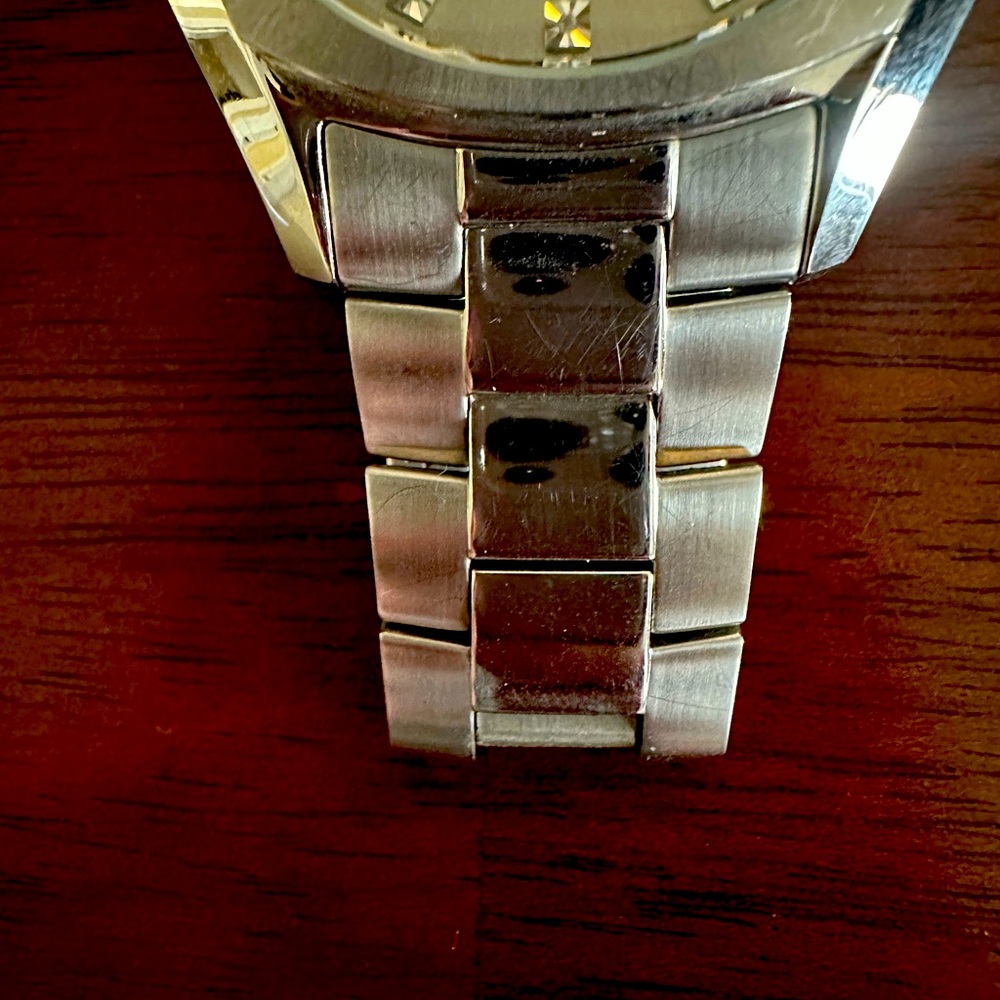 Bulova Men’s Stainless Steel Watch – Used – Needs New Battery. - Picture 4 of 6